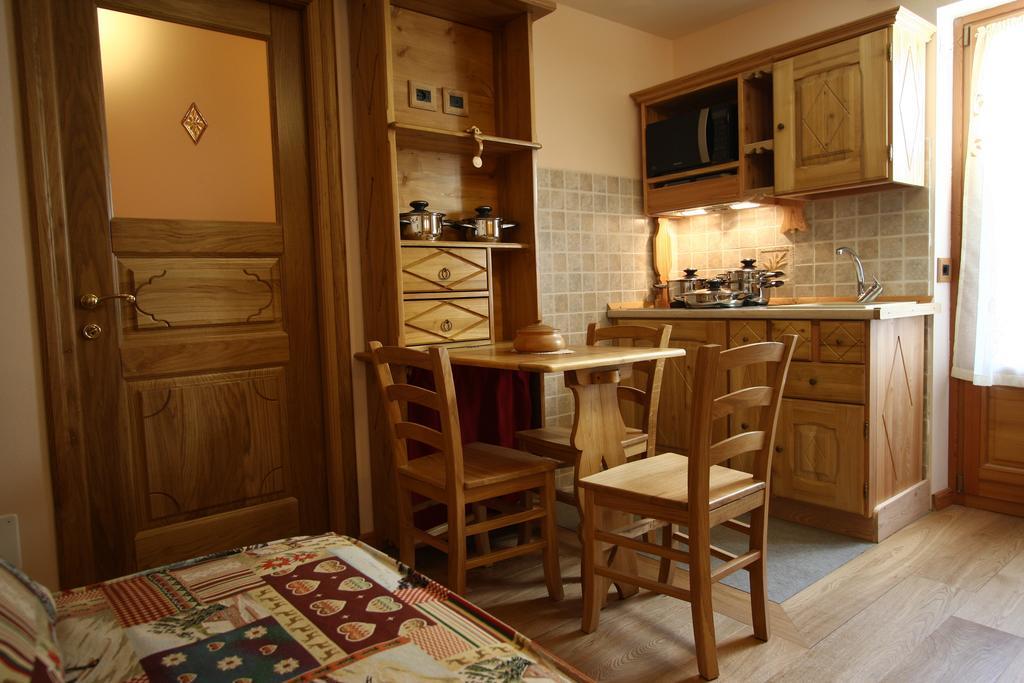 Villa Giuditta Residence Габи Стая снимка